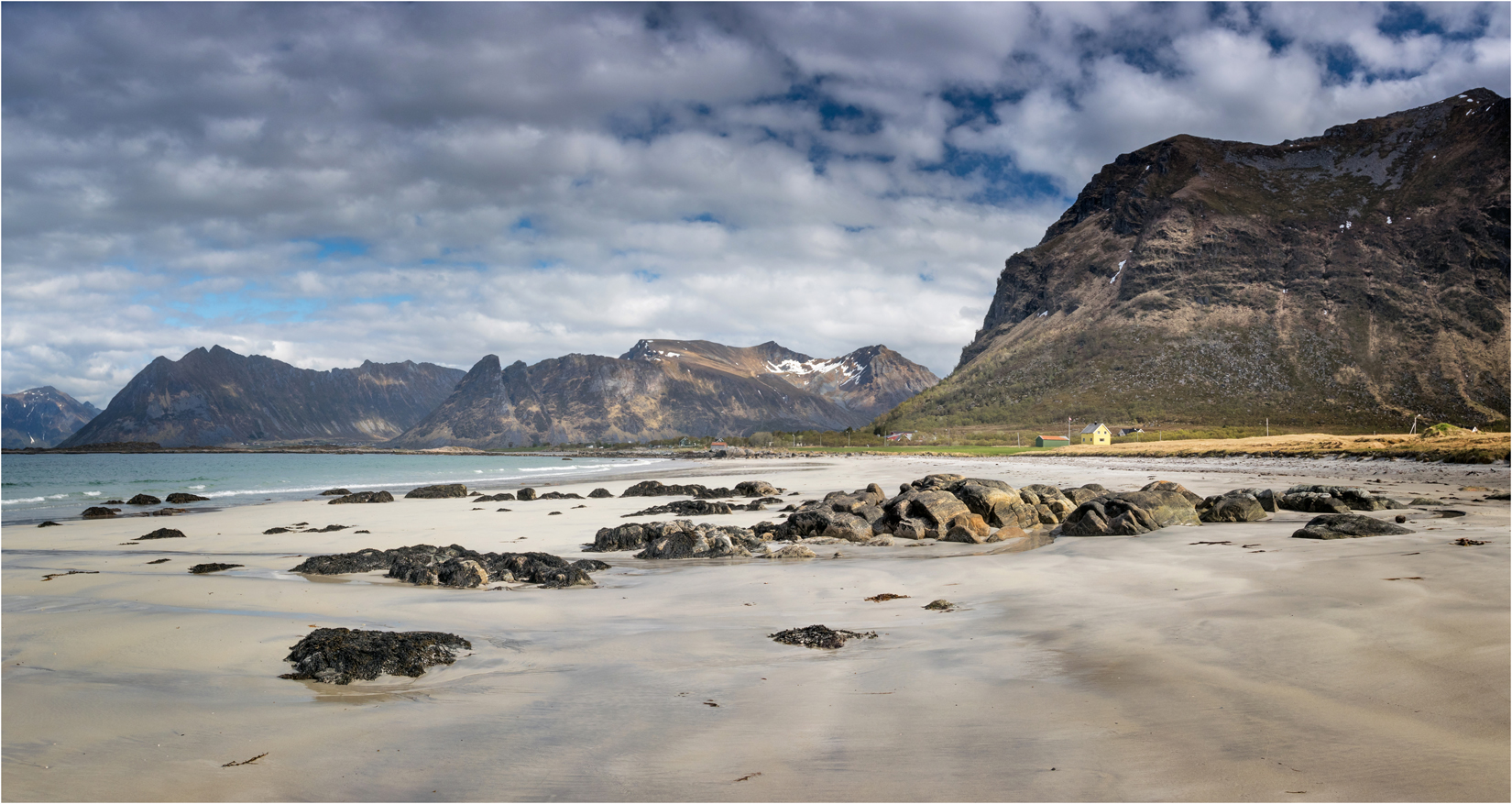 Hov Beach, Gimsoy