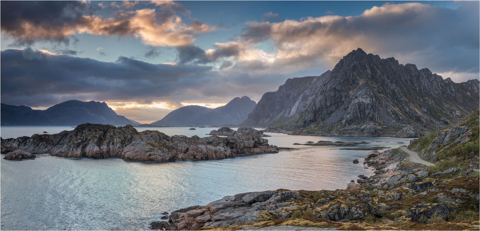 Sunset On The Henningsvaerstraumen