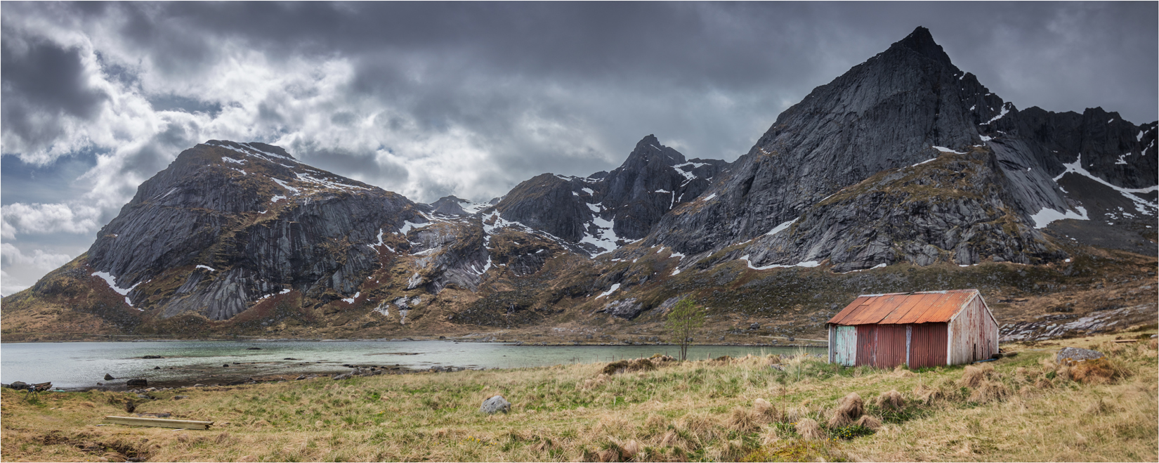 Stortinden and the Head of Flakstadpollen