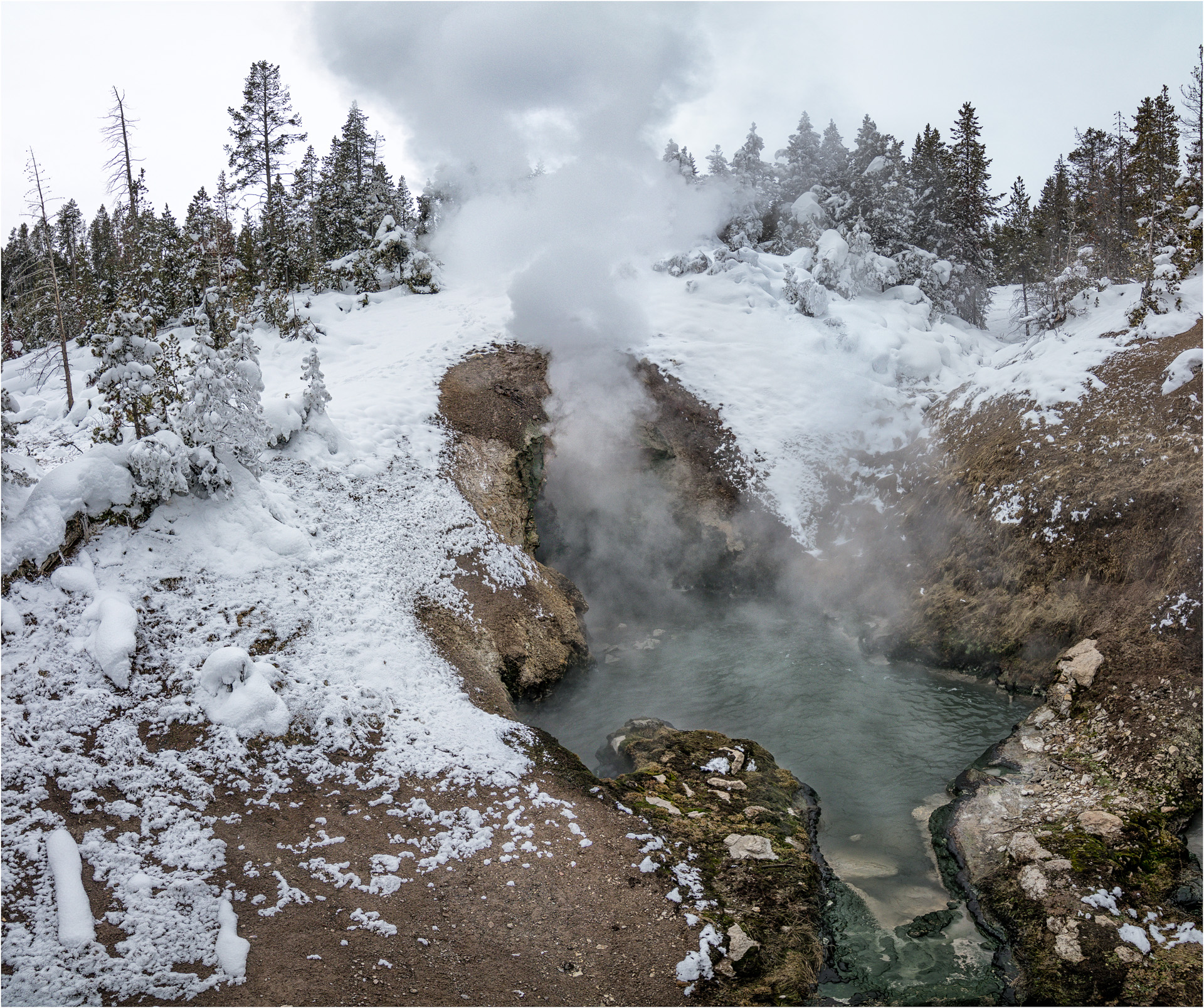 Dragon's Mouth Spring