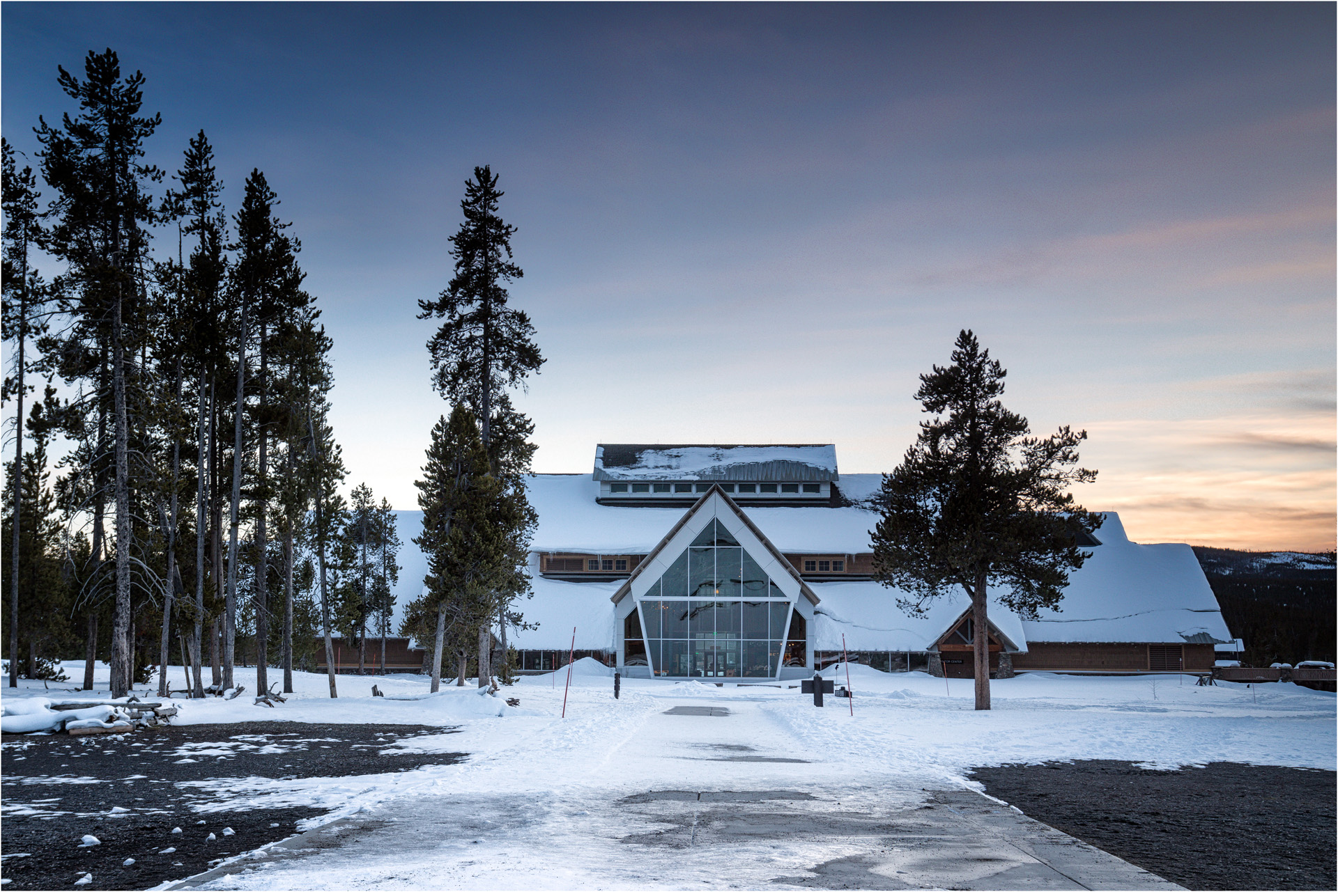 Old Faithful Visitor Center