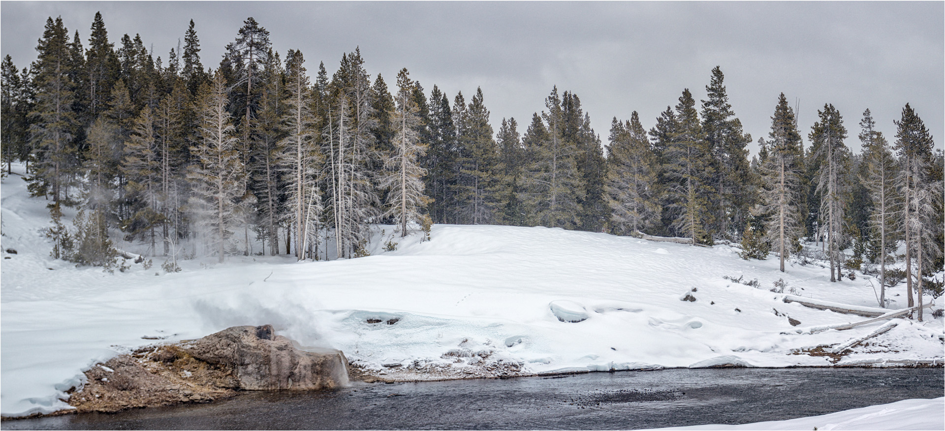 Riverside Geyser Prior to Eruption