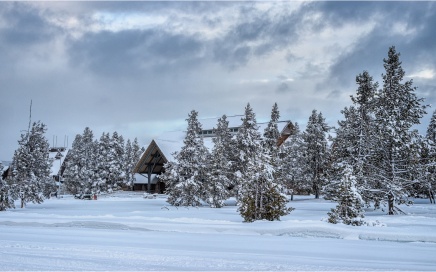 Old Faithful Visitor Center