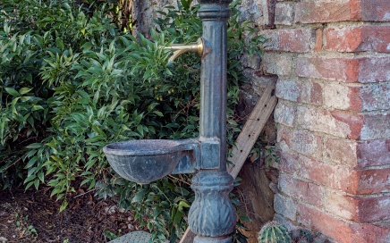 Old Pump in Vitignano