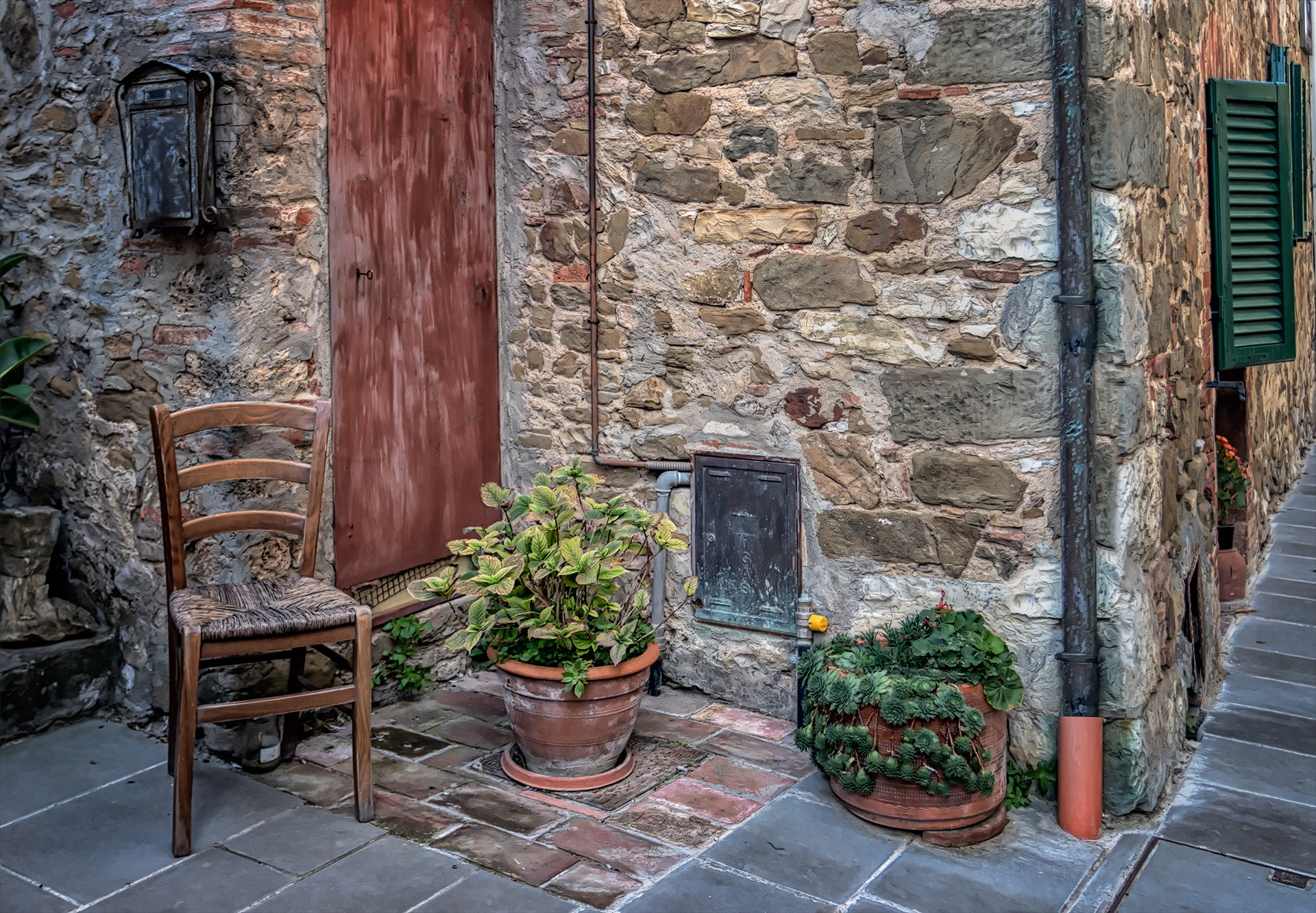 Courtyard in Vagliagli