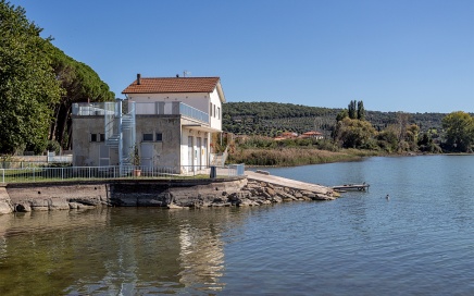 Lakefront at Monte del Lago