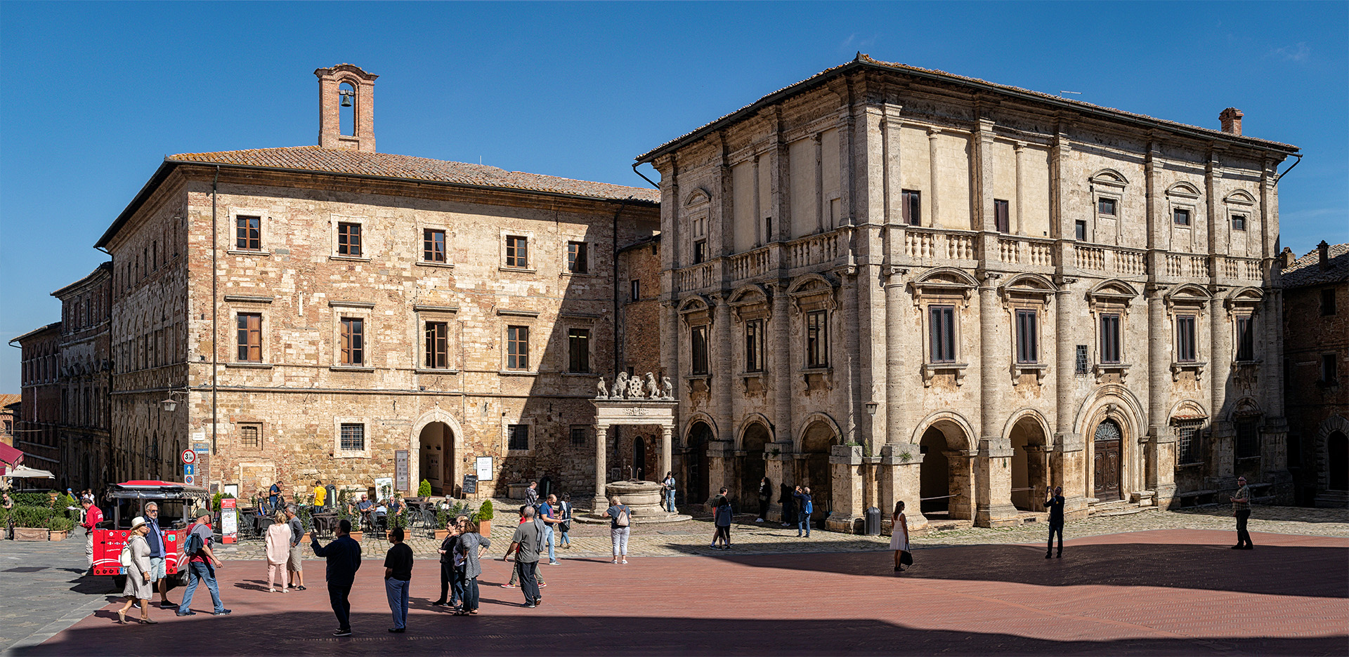 Piazza Grande in Montepulciano